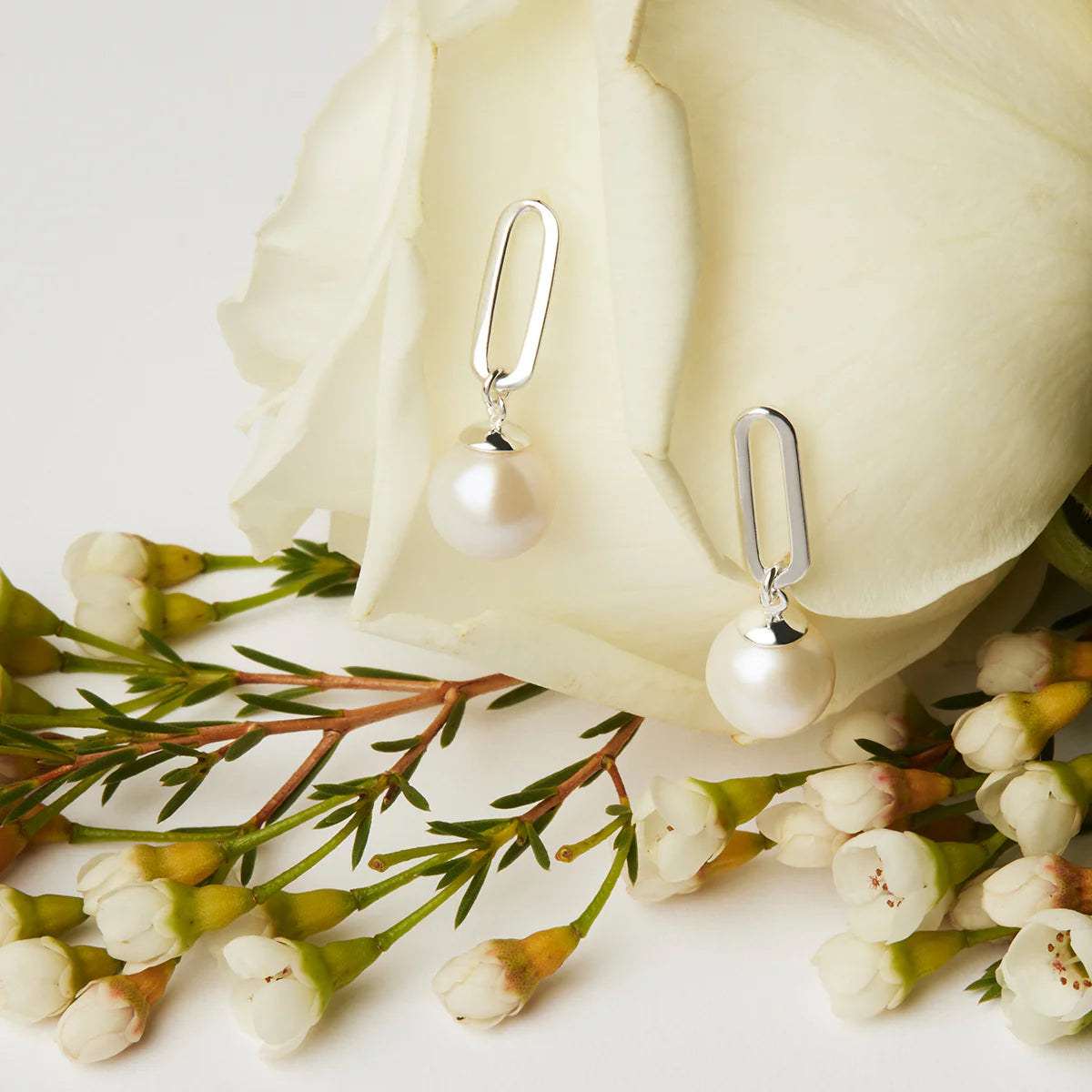 The Enchantress Pearl Drop Stud Earrings #25122