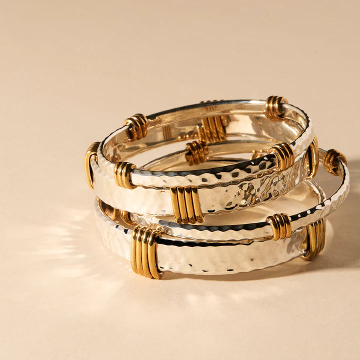 Najo Tumbaga Amarres Bangle # 24902