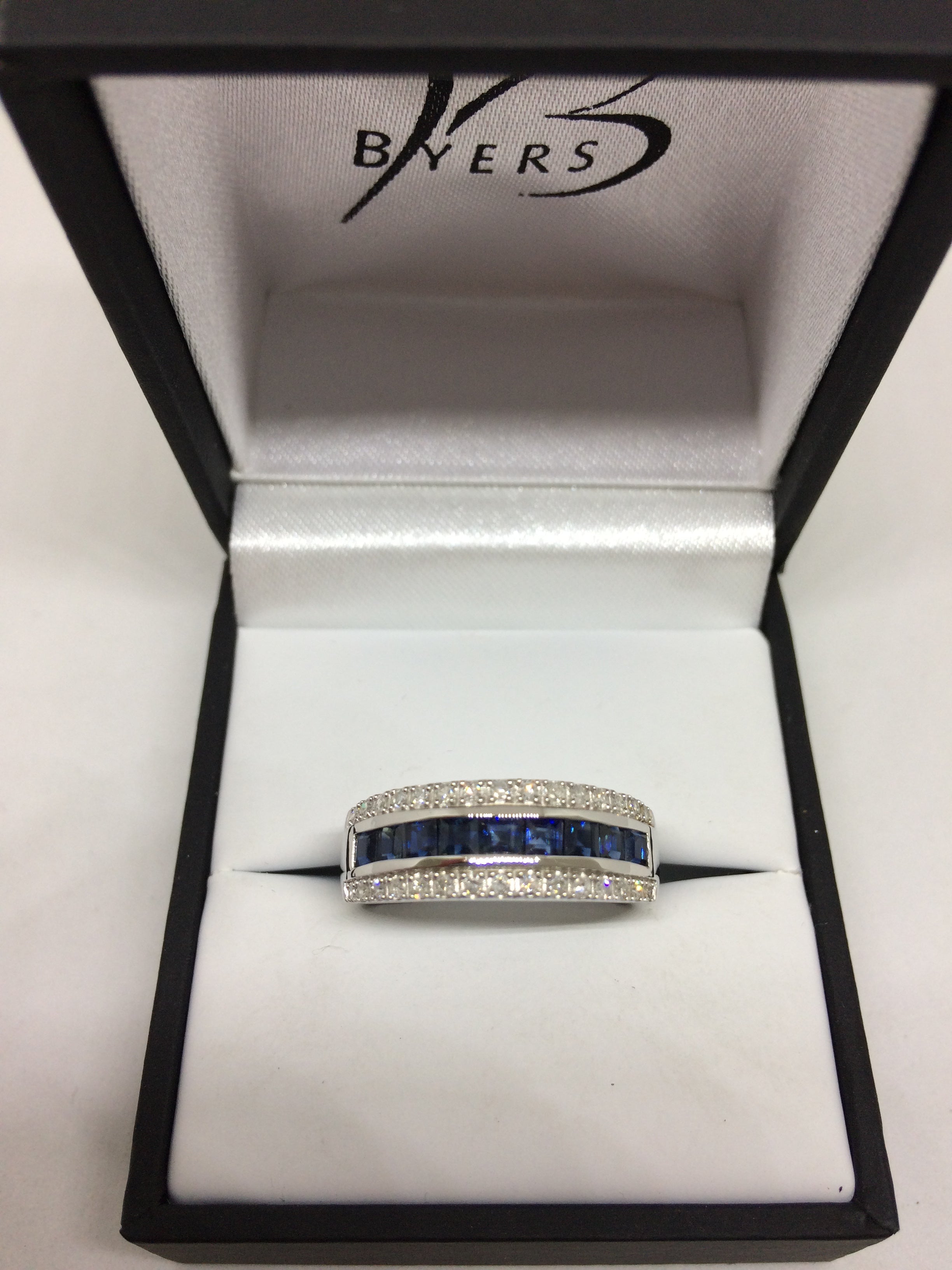 9ct White Gold Sapphire and Diamond Right Hand Ring #19141