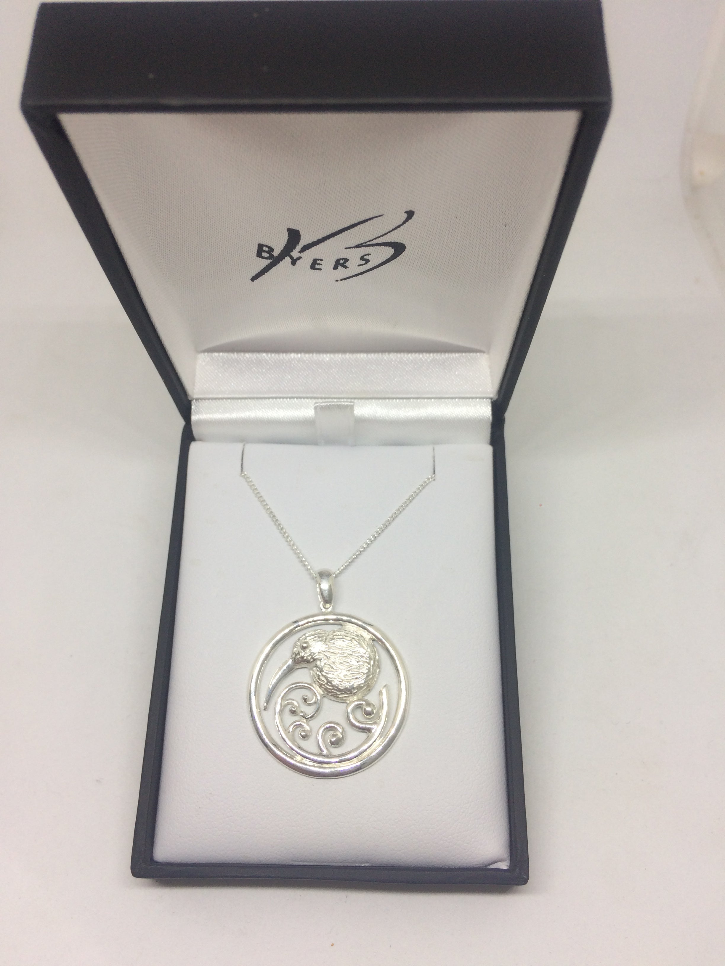 Sterling Kiwi/Koru in Circle Pendant #22179