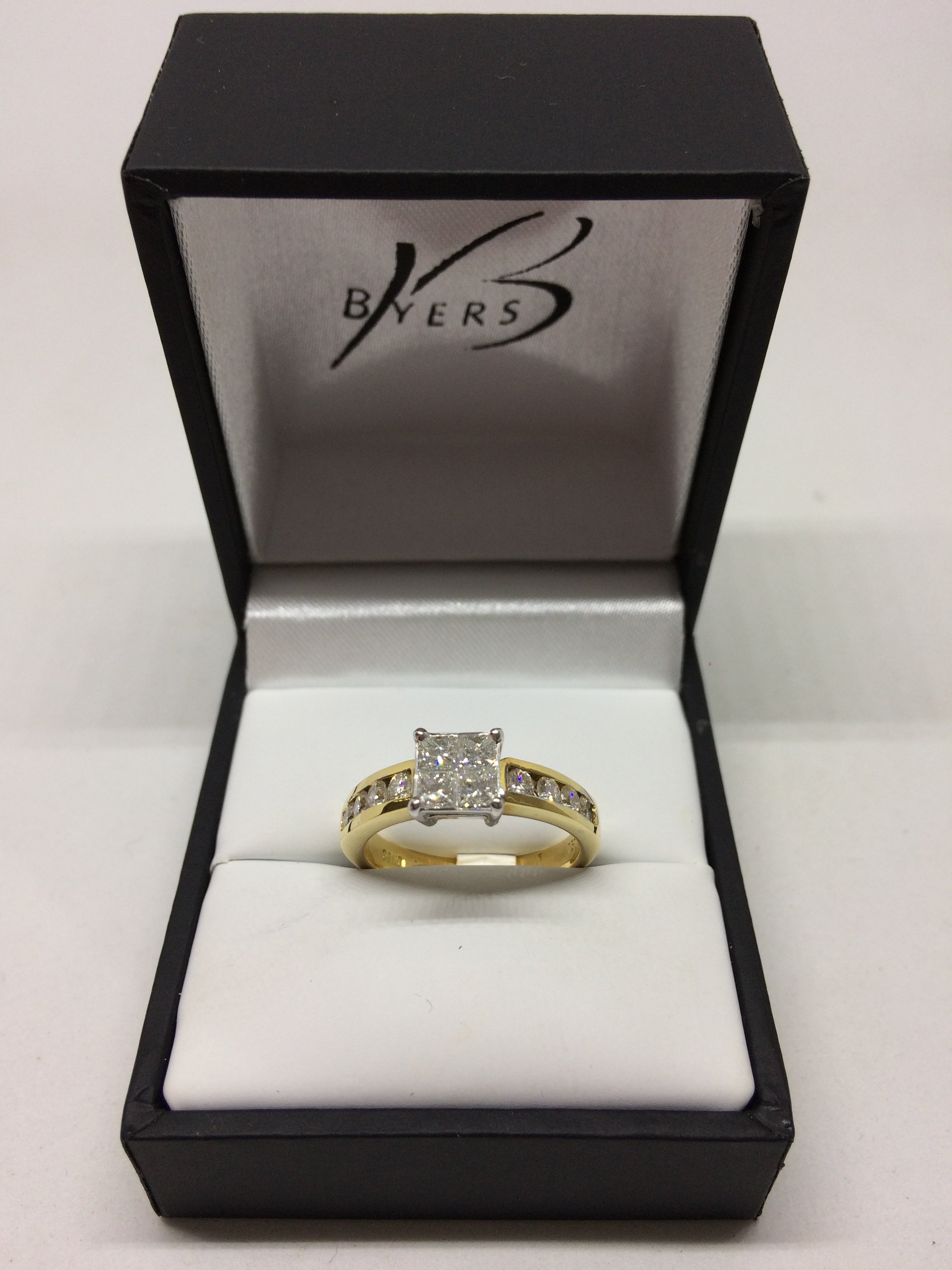 18ct Yellow Gold Invisible Set 4 Princess Cut Diamond Engagement Ring #12489