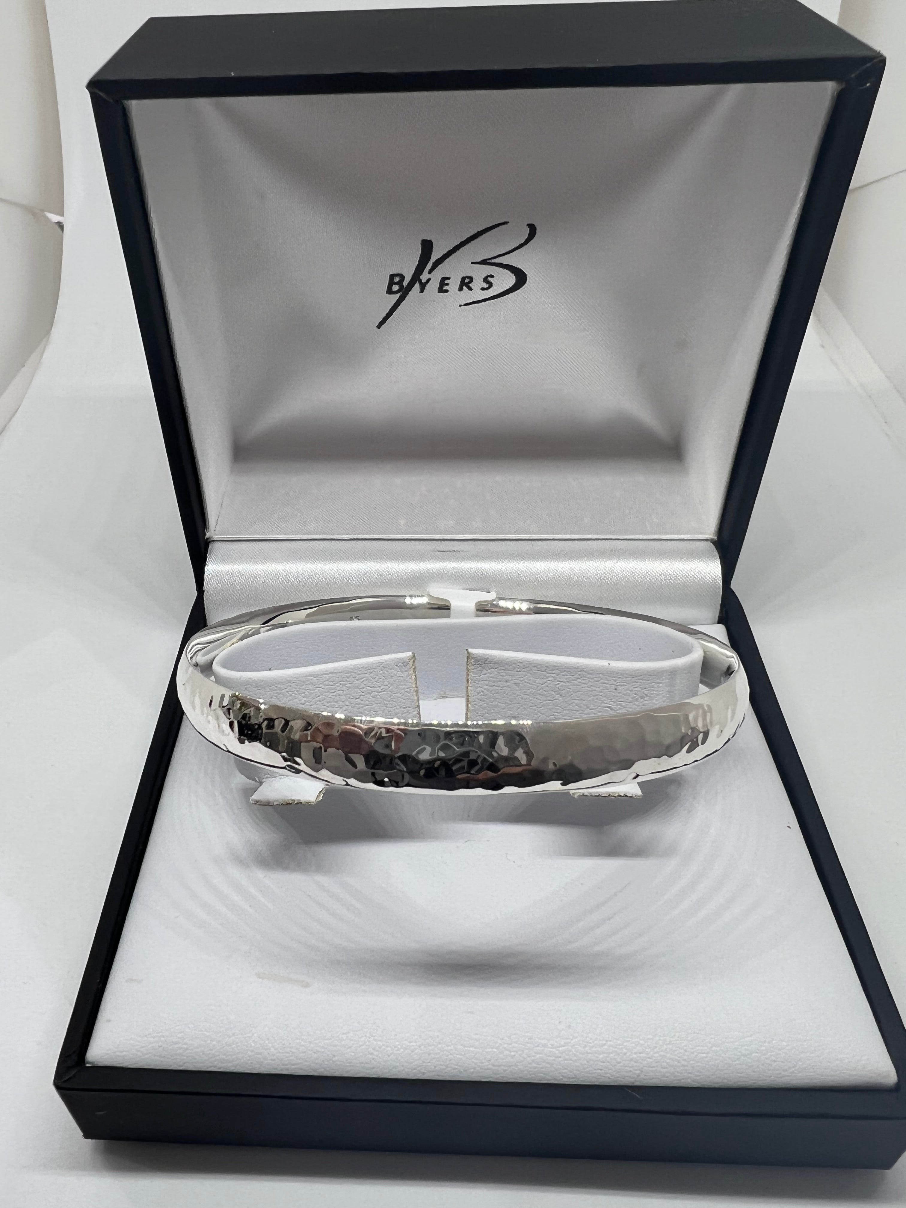Sterling Silver Sharp Oval Hammered Finish Bangle #24750