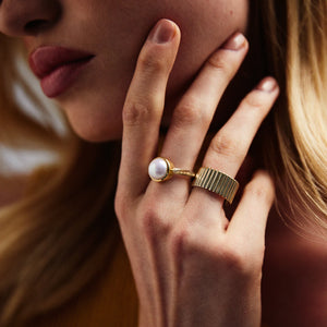 Najo Garland Two Tone Yellow/Silver Pearl Ring #